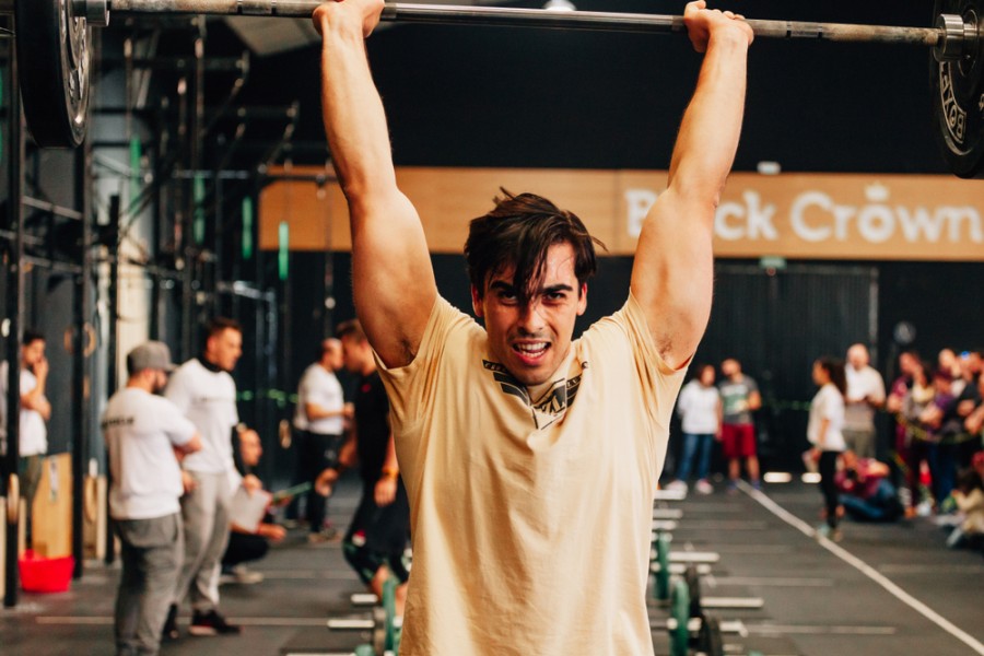 Le Thruster au Crossfit : c'est quoi et comment le maîtriser ?